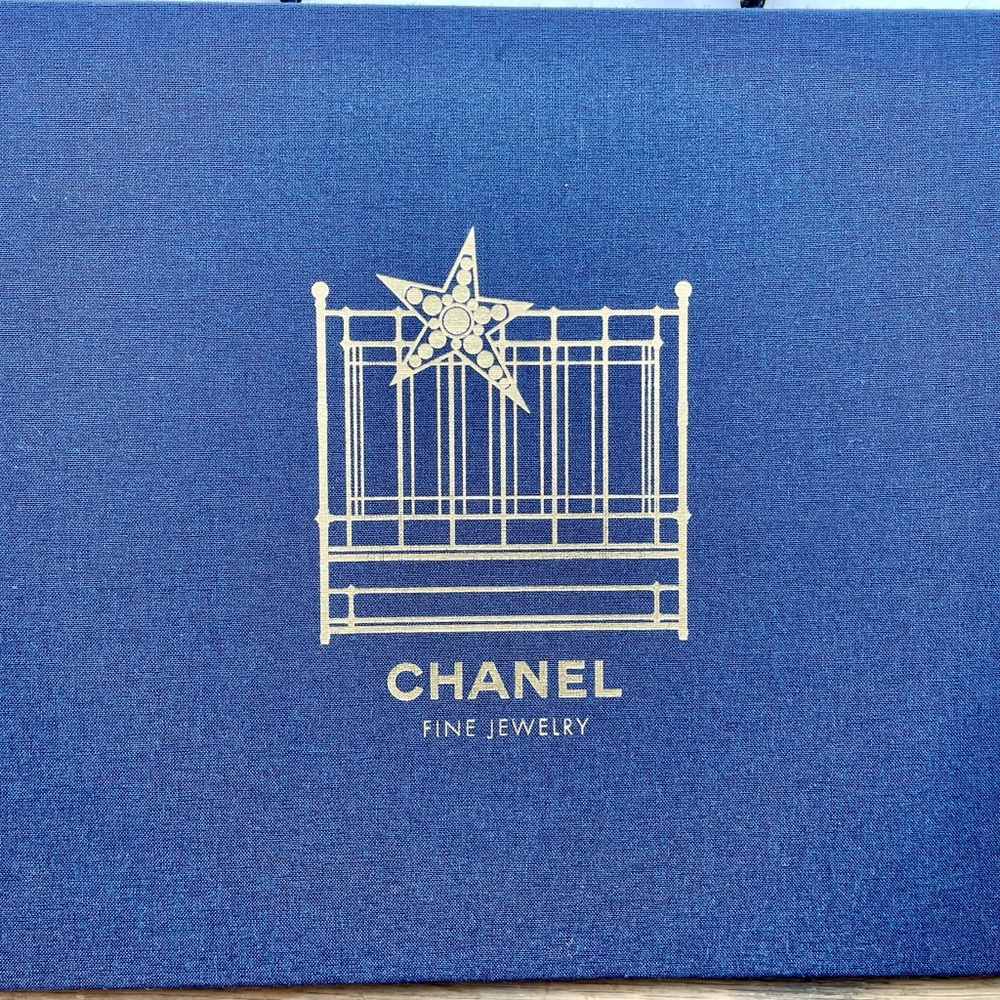 Chanel 2023 holiday winter jewelry catalog picture book
